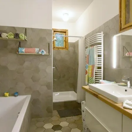 Horany Szigetmonostor