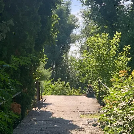 בית נופש Horany Szigetmonostor